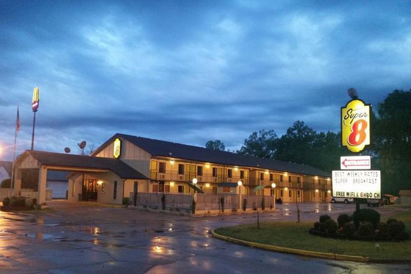 Super 8 By Wyndham Clarksville Ar Exterior foto