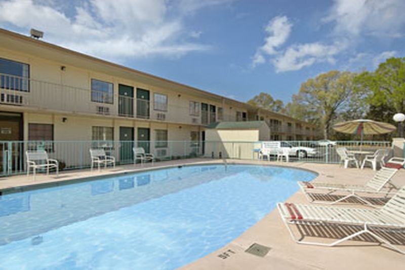 Super 8 By Wyndham Clarksville Ar Exterior foto